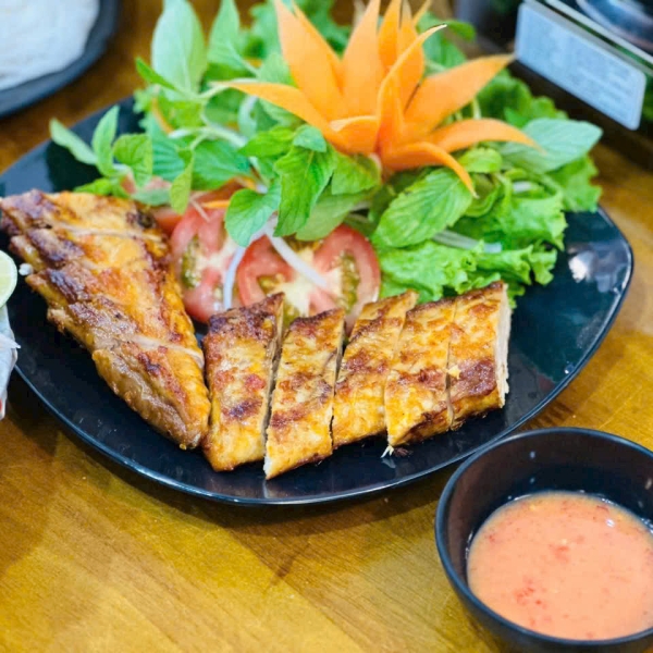 LƯỜN CÁ NGỪ NƯỚNG MUỐI ỚT